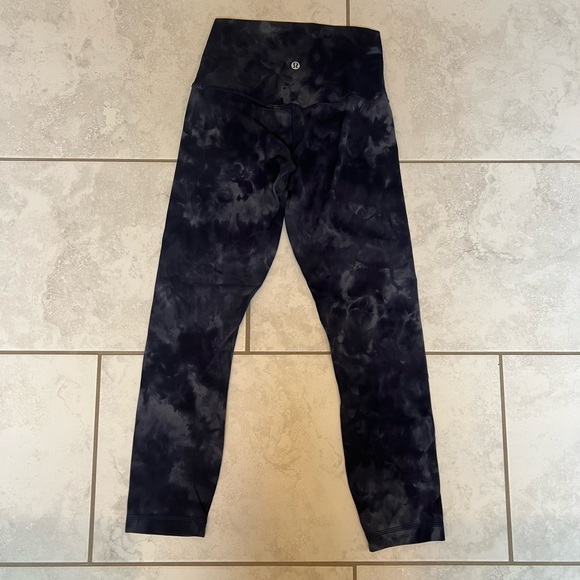 Lululemon Diamond Dye Aligns 23” Size 4 - Picture 2 of 5